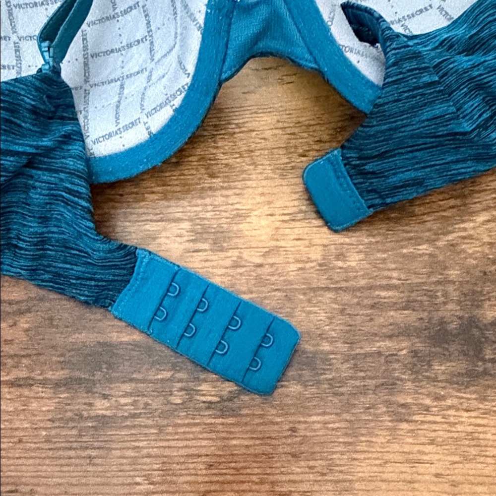 Victoria's Secret Blue Heathered T-Shirt Bra - Picture 4 of 5